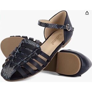 MaxMuxun women's roman ankle strap cage closed toe flat sandals. size 6 NEW
